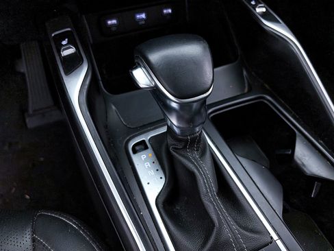 Used 2022 Kia Sorento S w/ Panoramic Sunroof Package image 26