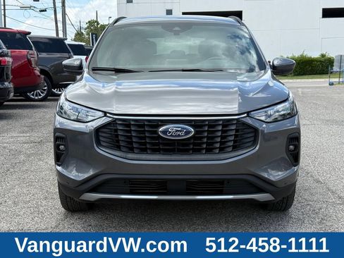 Used 2025 Ford Escape ST-Line Select AWD/4WD image 6