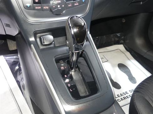 Used 2018 Nissan Sentra SV image 37