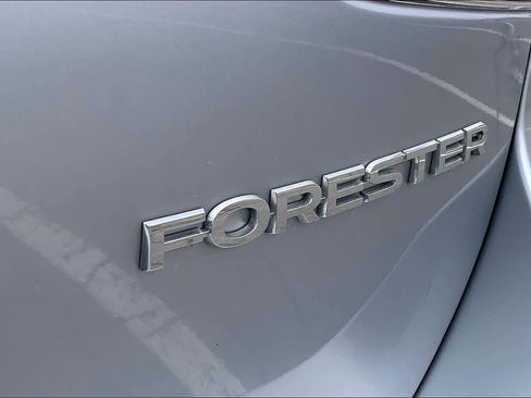 Used 2020 Subaru Forester Limited image 31
