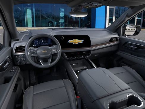 New 2026 Chevrolet Suburban Premier image 15