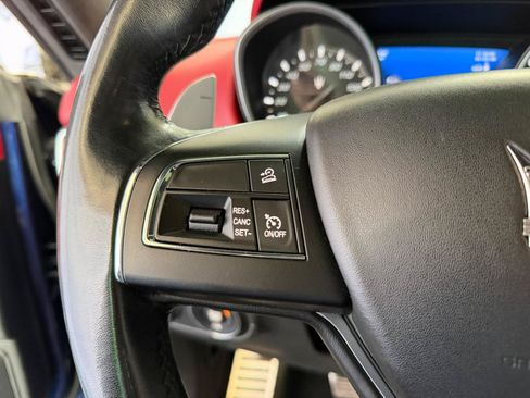 Used 2018 Maserati Levante S GranSport AWD/4WD image 32