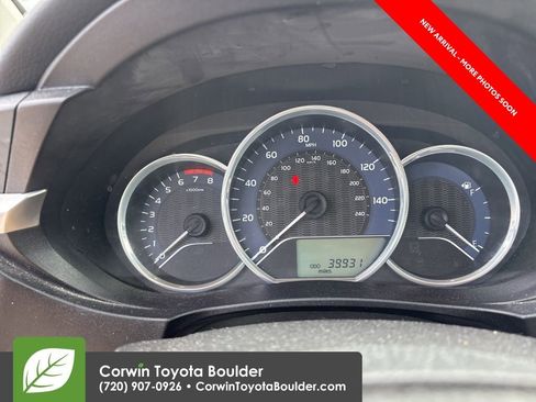 Used 2014 Toyota Corolla LE FWD image 9