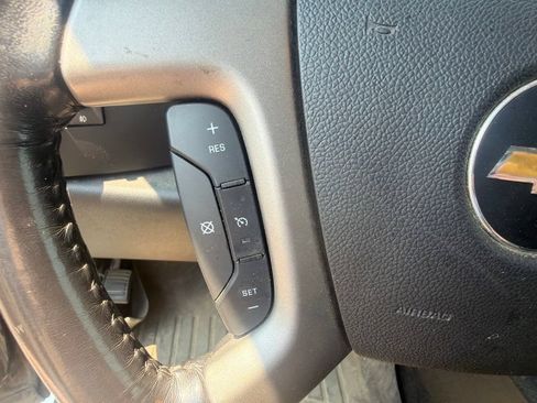 Used 2011 Chevrolet Silverado 1500 LT w/ All-Star Edition AWD/4WD image 10