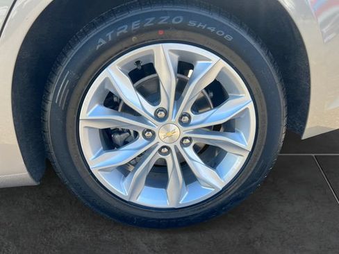 Used 2023 Chevrolet Malibu LT FWD image 9