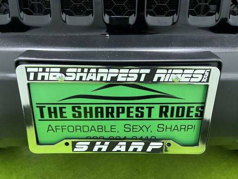 Used 2021 Jeep Gladiator Willys AWD/4WD image 14