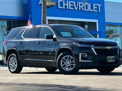 Used 2023 Chevrolet Traverse LS w/ LPO, Cargo Package image 2