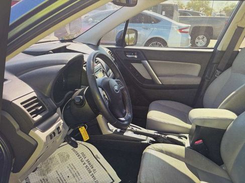 Used 2015 Subaru Forester 2.5i Touring AWD/4WD image 7
