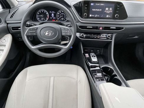 Used 2023 Hyundai Sonata SE image 13