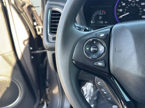 Used 2020 Honda HR-V EX image 27