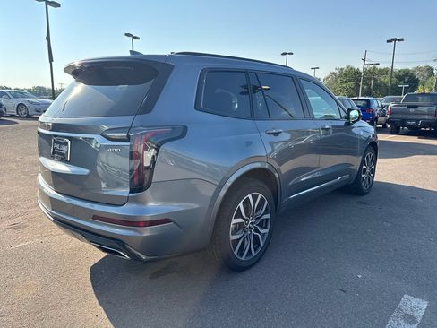 Used 2021 Cadillac XT6 Sport w/ Platinum Package AWD/4WD image 12