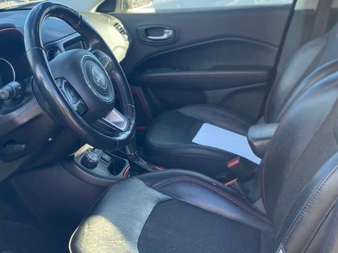 Used 2018 Jeep Compass Trailhawk w/ Cold Weather Group image 4