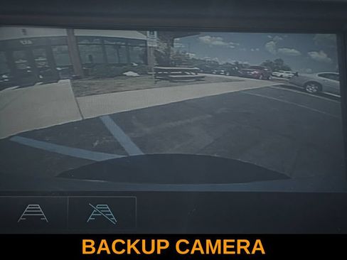 Used 2018 Chevrolet Malibu LS FWD image 3
