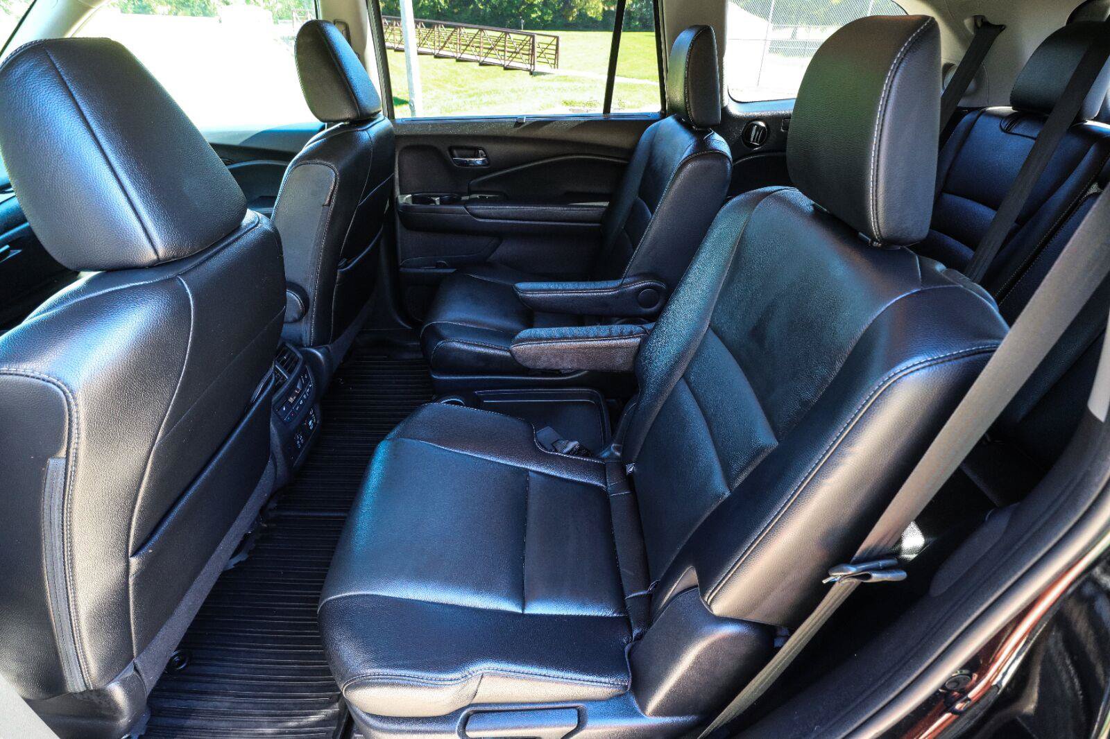 Used 2019 Honda Pilot Touring image 39