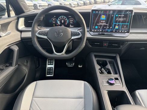 New 2026 Volkswagen Tiguan SE R-Line AWD/4WD image 11