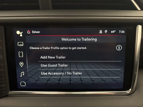 Used 2023 GMC Yukon Denali w/ Advanced Technology Package image 9