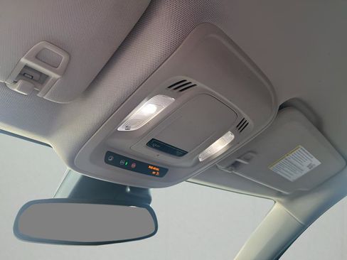 Used 2023 Buick Envision Preferred image 37