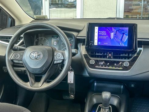Used 2024 Toyota Corolla LE FWD image 12