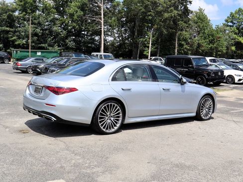 Used 2023 Mercedes-Benz S 580 4MATIC Sedan image 3