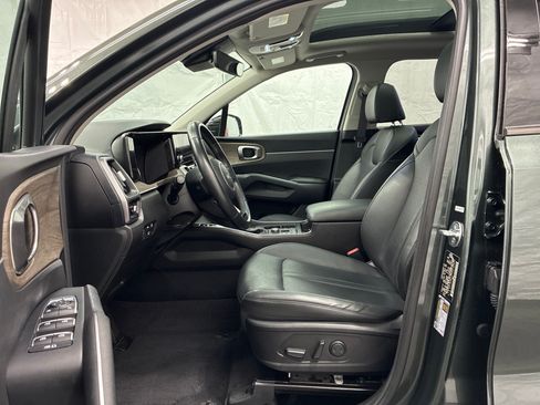 Certified 2023 Kia Sorento X-Line EX AWD/4WD image 13