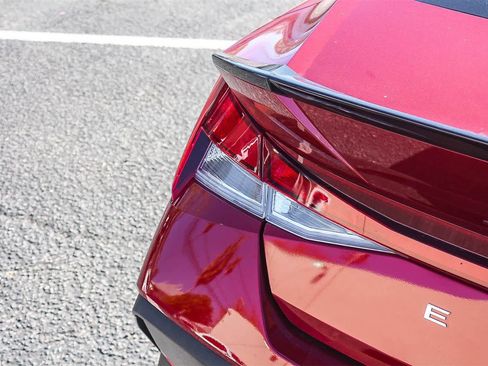 Certified 2025 Hyundai Elantra Sport w/ Cargo Package image 8