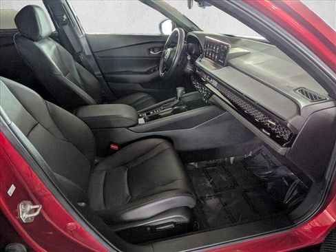 Used 2024 Honda Accord Sport image 21