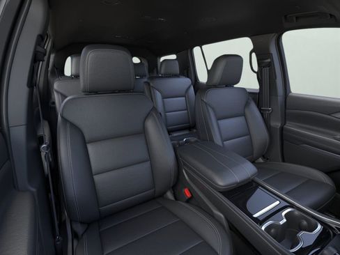 New 2026 Chevrolet Traverse LT w/ Enhanced Driving Package FWD image 10