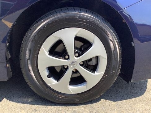Used 2014 Toyota Prius Three w/ Solar Roof Package FWD image 22