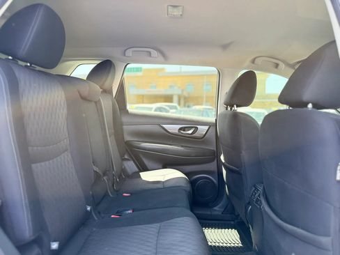 Used 2020 Nissan Rogue S w/ Special Edition Package FWD image 21