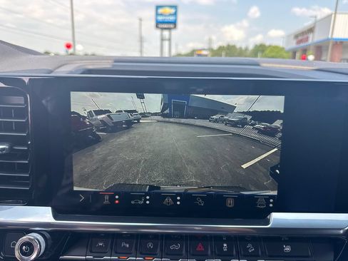 Used 2026 Chevrolet Silverado 1500 LTZ w/ LTZ Premium Package AWD/4WD image 31