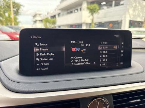 Certified 2022 Lexus RX 350 FWD w/ Premium Package image 16