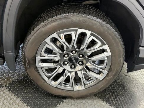 Used 2023 GMC Sierra 1500 Denali Ultimate AWD/4WD image 14