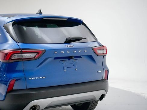 Used 2023 Ford Escape Active image 8
