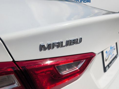 Used 2025 Chevrolet Malibu LT image 35