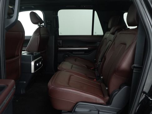 Used 2022 Ford Expedition Max Limited AWD/4WD image 16