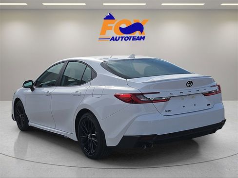 New 2026 Toyota Camry SE image 3