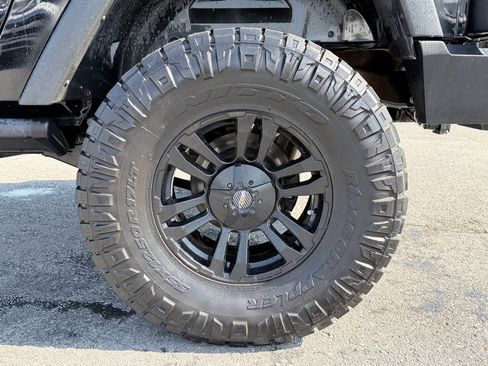 Used 2013 Jeep Wrangler Sport image 27