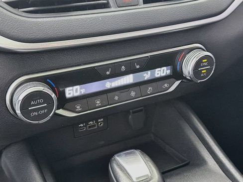 Used 2019 Nissan Altima 2.5 SV AWD/4WD image 17