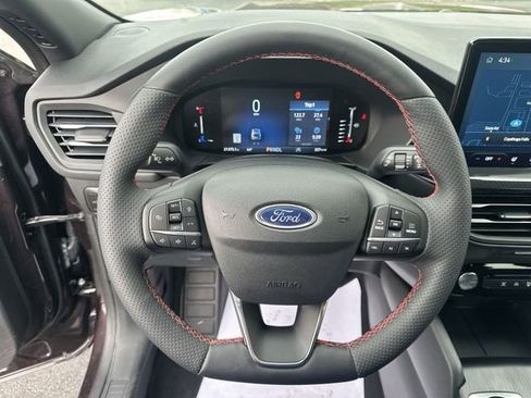 Used 2023 Ford Escape ST-Line w/ Tech Pack #1 AWD/4WD image 13