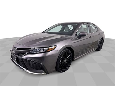 Used 2024 Toyota Camry XSE image 1
