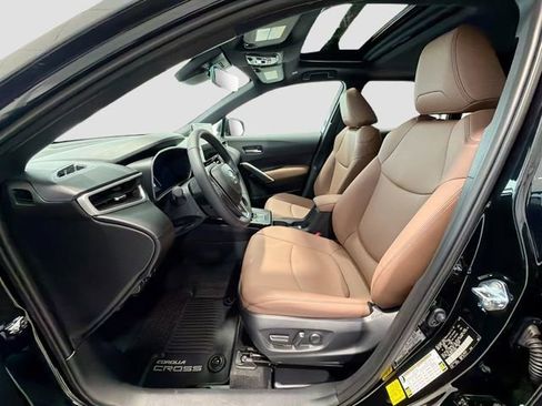 New 2026 Toyota Corolla Cross XLE AWD/4WD image 17