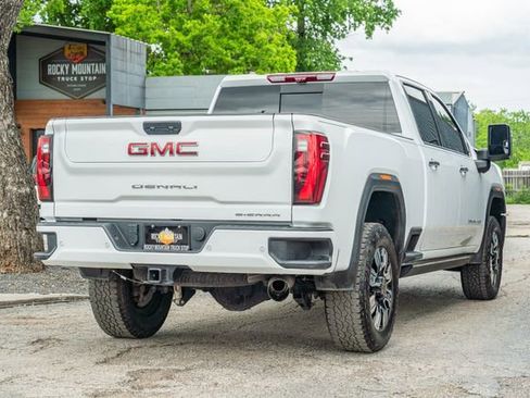 Used 2025 GMC Sierra 2500 Denali w/ Denali Reserve Package AWD/4WD image 6