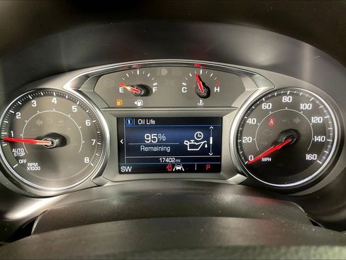 Used 2024 GMC Terrain SLE image 29