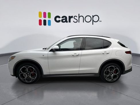 Used 2023 Alfa Romeo Stelvio Ti AWD/4WD image 2