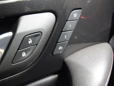 Used 2023 Chevrolet Blazer RS w/ Driver Confidence II Package image 24