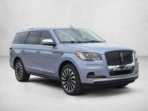 Used 2024 Lincoln Navigator Black Label AWD/4WD image 3
