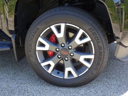 Used 2025 Toyota 4Runner TRD Sport AWD/4WD image 8