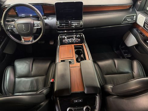 Used 2019 Lincoln Navigator Reserve w/ Cargo Package AWD/4WD image 15