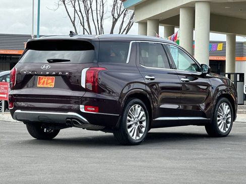 Used 2020 Hyundai Palisade Limited FWD image 3