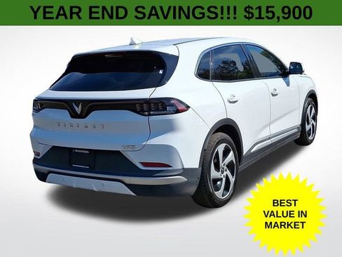 Used 2023 VinFast VF 8 Eco image 7